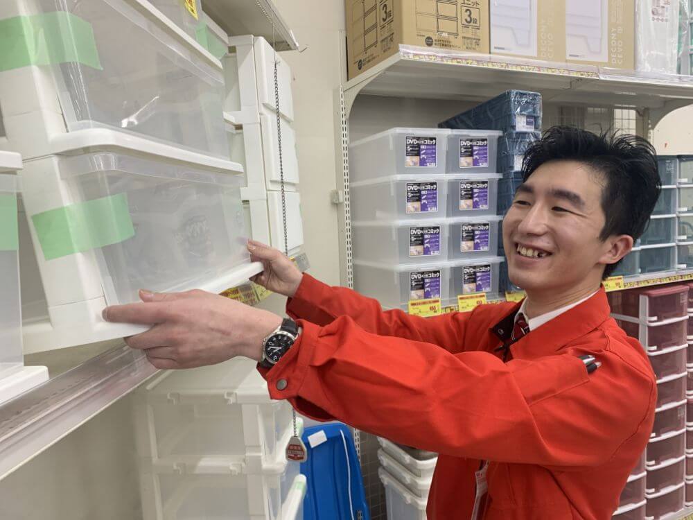 店舗運営職 ( / 2019年入社)